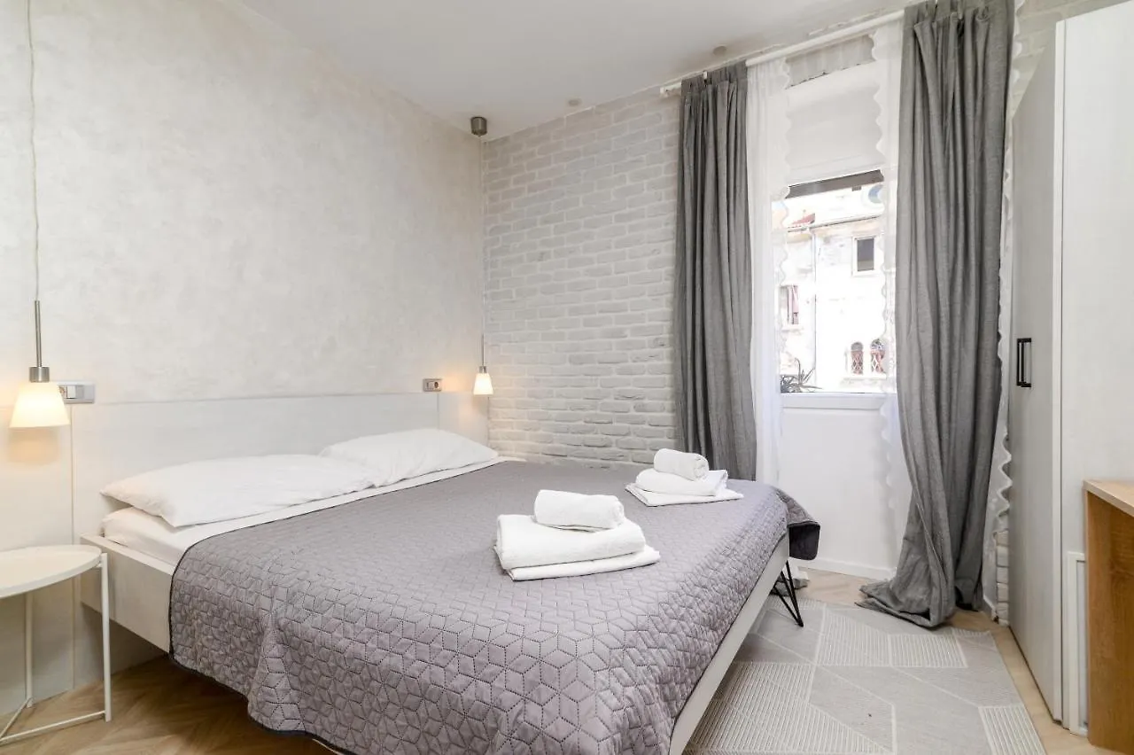 Apartments With Wifi Pula - 21407